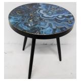 Resin top round accent table
