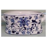 Blue & white small tub