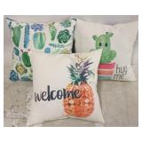 3 Decorative outdoor pillows