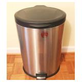 Metal Flip-Top Trashcan