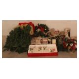 Lot of Assorted Christmas Items