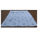 Quilt - w/ 2 Pillow Shams - 106" x 86"