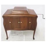 Victor Model VV-260 Record Player