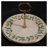 Lenox Holiday Tidbit Tray w /Handle - 8" across