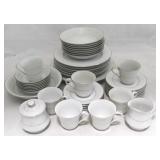 38 Pc set Towne House Queen Ann china