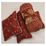 4 Decorative pillows