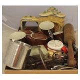 Tray Lot of Assorted Items