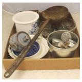 Tray Lot of Assorted Items