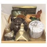 Tray Lot of Assorted Items