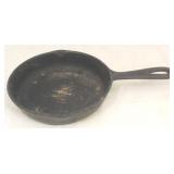 Cast Iron Frying Pan - 7" x 11"