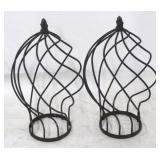 Pair wire finials