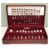 Oneida Silver Plated Flatware set (40pcs) and Box