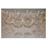 Group of Assorted Sized Wine Glasses (8pcs)