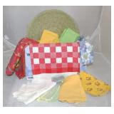 Box Lot of Assorted Linens, Napkins & Etc