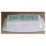 Vintage Pyrex Butter Dish - 7 x 3 1/2