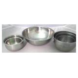 Assorted stainless mixing bowls