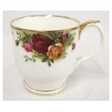 Royal Albert Old Country Roses mug