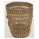 Wicker laundry basket