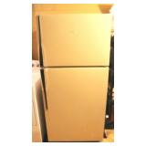 HotPoint 18.2 cu.ft. Refridgerator