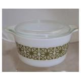 Pyrex square Verde Flower covered bowl