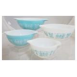Pyrex Butterprint 4 piece mixing bowl set