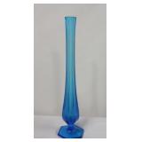 Blue swung vase