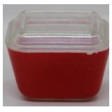 Pyrex refrigerator dish with lid