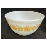 Pyrex Butterfly Gold bowl
