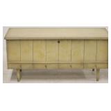 Vintage Lane lift top cedar chest