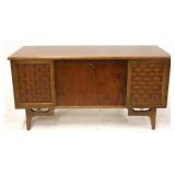 Lane Perception lift top cedar chest