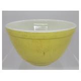 Pyrex yellow bowl