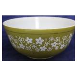 Pyrex Spring Blossom Green bowl