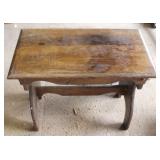 Wood Table 23 x 18 x 13