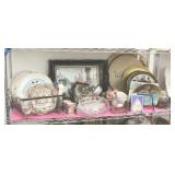 Shelf lot with picture frame