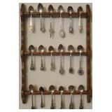 Wood Spoon holder w/ 18 spoons