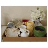 Tray lot of assorted items