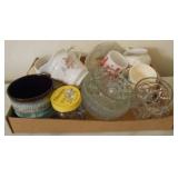 Tray lot of assorted items