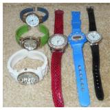 Lot of 6 Assorted Women