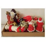 Tray lot of assorted Christmas items
