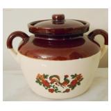 McCoy Bean pot w/ lid