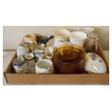 Tray lot of assorted items