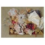 Tray lot of assorted dolls
