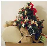 Tray lot of assorted Christmas items