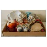 Tray lot of assorted items