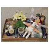 2- tray lots of assorted items