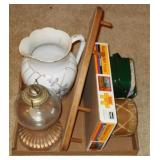 Tray lot of assorted items
