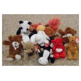 Lot of Beanie Babies & stuffed animals