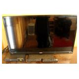 Sanyo 32" LCD TV w/ remote & DVD player