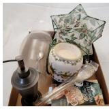 Tray lot of assorted items