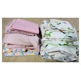 Lot of assorted twin sets of sheets